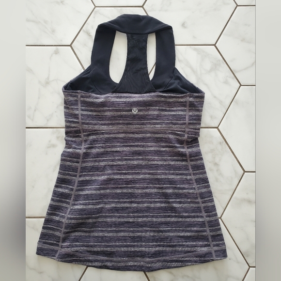 Lululemon Scoop Neck Tank - Picture 4 of 8